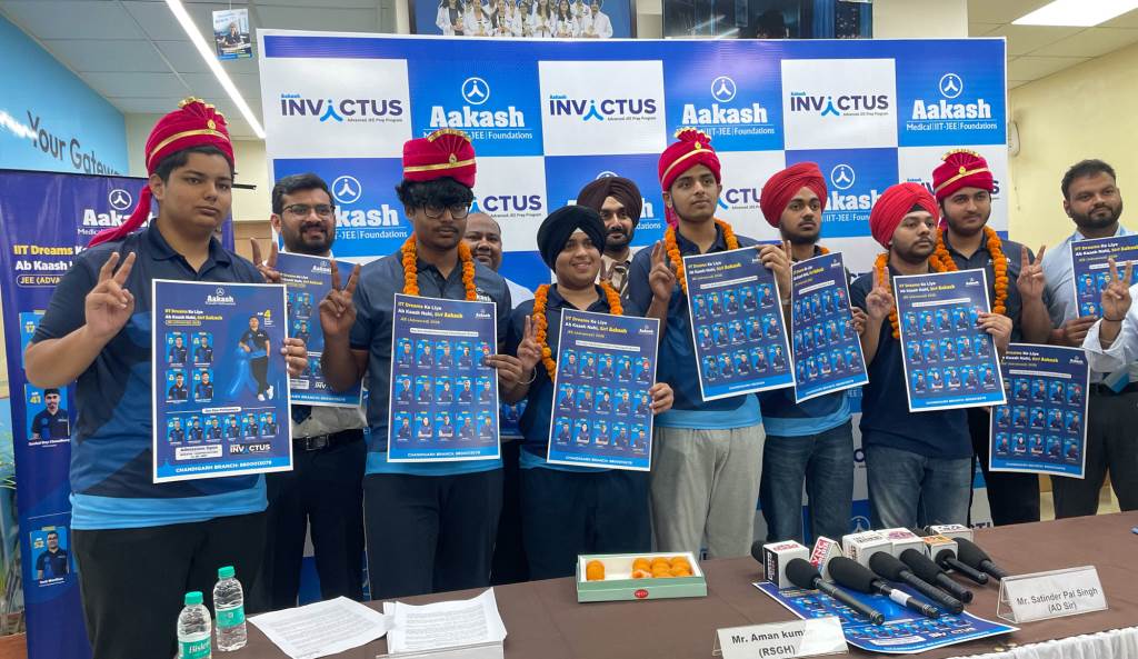 JEE Advanced 2026 Toppers Honored